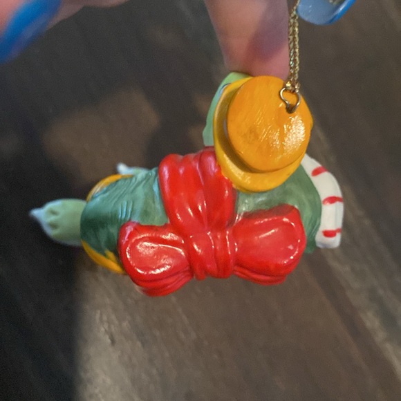 Vintage 1980 Jim Henson Muppets, Kermit The Frog in Ice Skates, Christmas Wreath - Picture 7 of 14